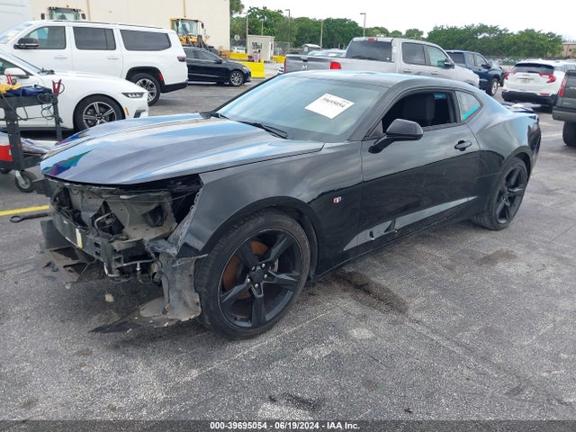 Chevrolet Camaro 1lt 2016 1G1FB1RXXG0193576 Image 2