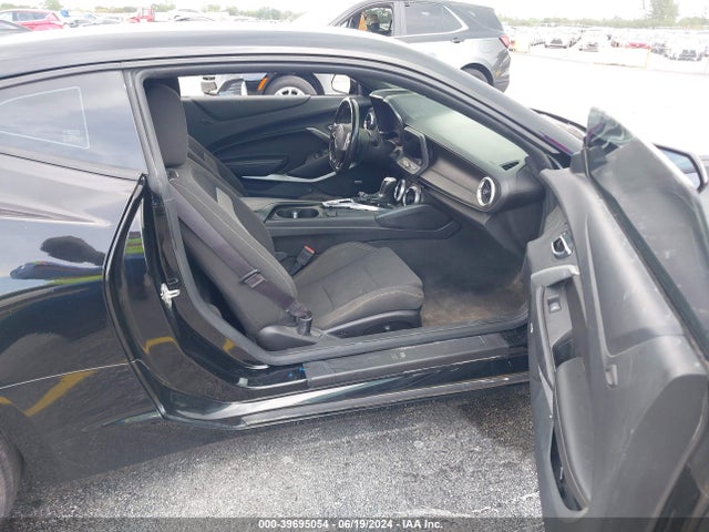 Chevrolet Camaro 1lt 2016 1G1FB1RXXG0193576 Image 5