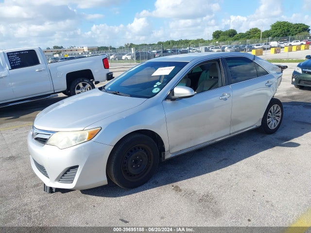 Toyota CAMRY LE 2014 4T1BF1FK8EU453560 Image 2