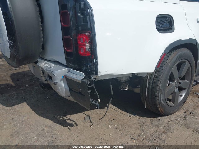 SALEJFEU6R2264688 Land Rover Defender 130 P400 S