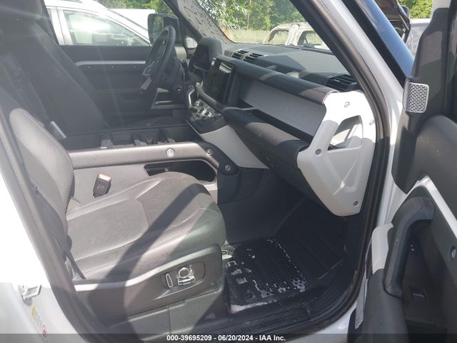 SALEJFEU6R2264688 Land Rover Defender 130 P400 S