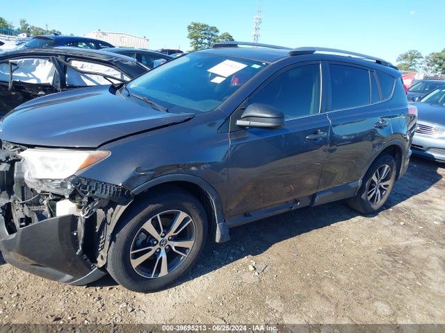 Toyota Rav4 Xle 2017 JTMWFREV8HD095655 Image 17