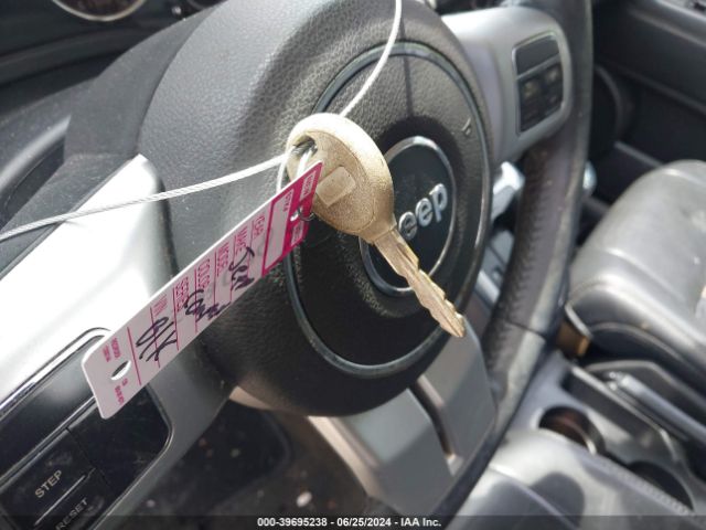 1C4NJDEB0HD176670 Jeep Compass High Altitude 4x4