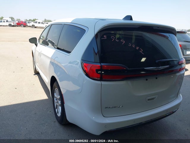Chrysler Pacifica Touring L 2023 2C4RC1BG1PR521615 Image 3