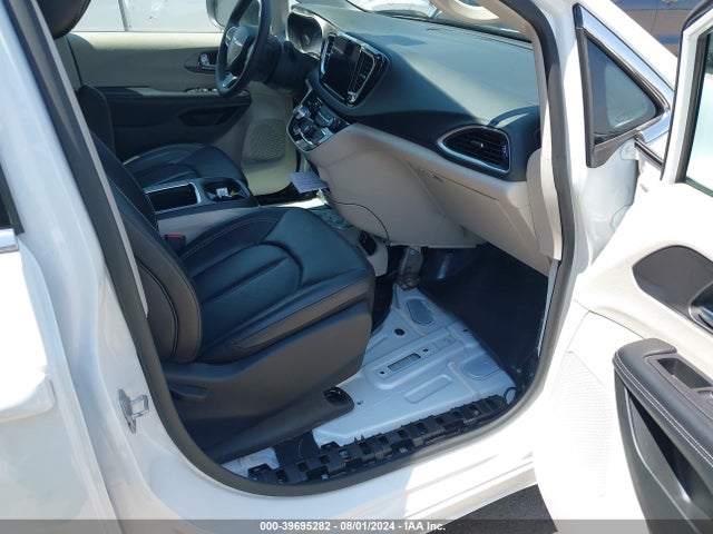 Chrysler Pacifica Touring L 2023 2C4RC1BG1PR521615 Image 5