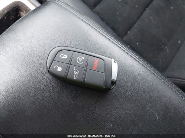 1C4RJFAGXFC704622 Jeep Grand Cherokee Altitude