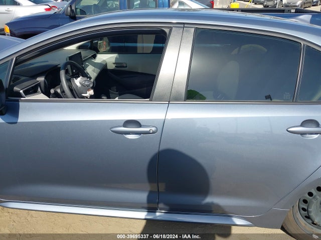Toyota COROLLA LE 2022 JTDEPMAE9N3033751 Image 13