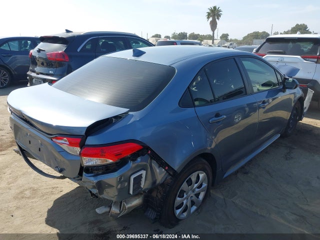 Toyota COROLLA LE 2022 JTDEPMAE9N3033751 Image 4