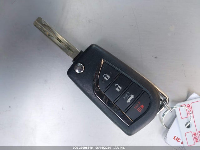 Toyota CAMRY LE 2023 4T1C11AK6PU722202 Image 11