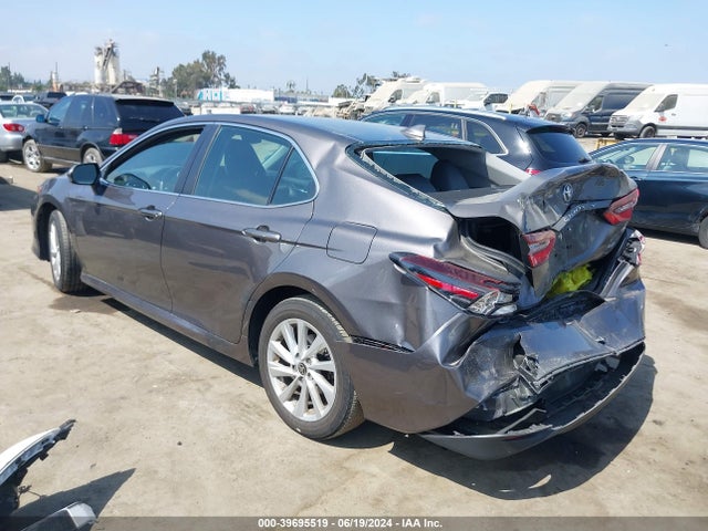 Toyota CAMRY LE 2023 4T1C11AK6PU722202 Image 3