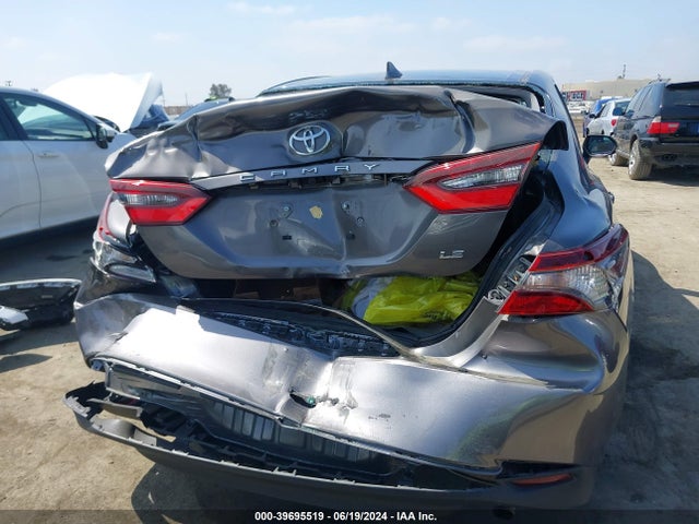 Toyota CAMRY LE 2023 4T1C11AK6PU722202 Image 6