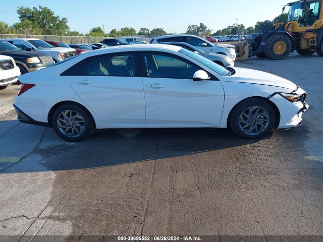 Hyundai ELANTRA SEL 2024 KMHLM4DG2RU639515 Image 13