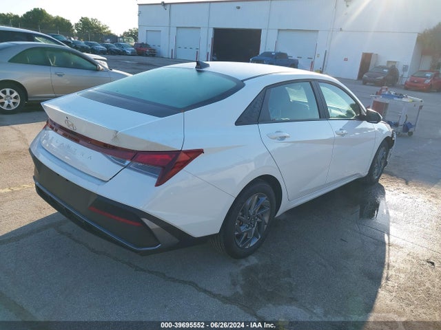 Hyundai ELANTRA SEL 2024 KMHLM4DG2RU639515 Image 4