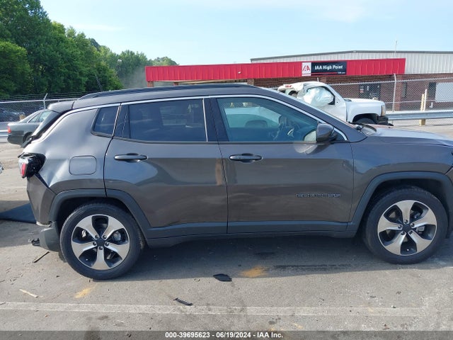 3C4NJCBB9JT166279 Jeep Compass Latitude Fwd