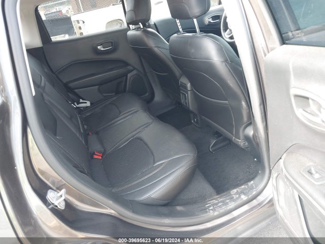3C4NJCBB9JT166279 Jeep Compass Latitude Fwd