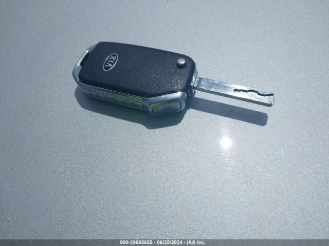 3KPF24ADXME267446 KIA Forte Lxs