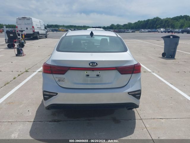 3KPF24ADXME267446 KIA Forte Lxs