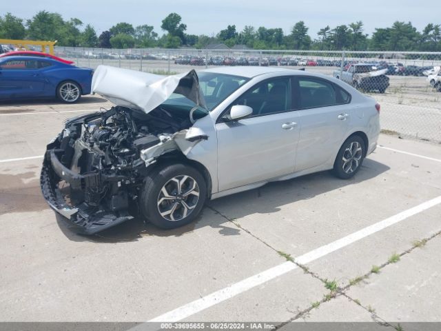 3KPF24ADXME267446 KIA Forte Lxs
