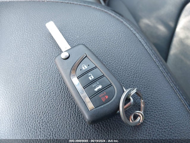 Toyota CAMRY LE 2022 4T1C11AK9NU640476 Image 11
