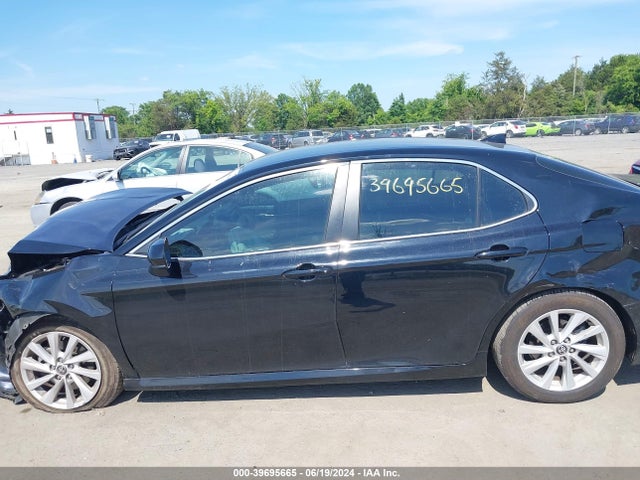 Toyota CAMRY LE 2022 4T1C11AK9NU640476 Image 14