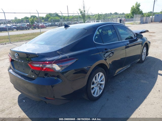 Toyota CAMRY LE 2022 4T1C11AK9NU640476 Image 4