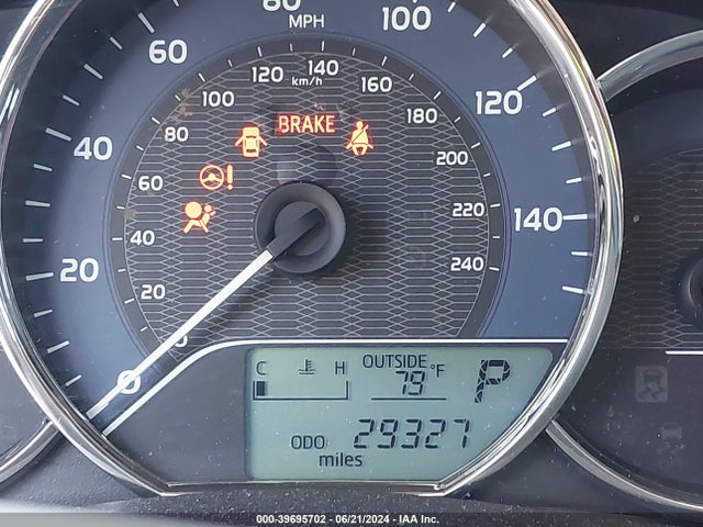 Toyota COROLLA LE 2016 5YFBURHE5GP491571 Image 15