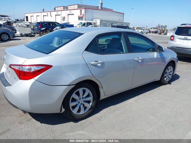 Toyota COROLLA LE 2016 5YFBURHE5GP491571 Image 4