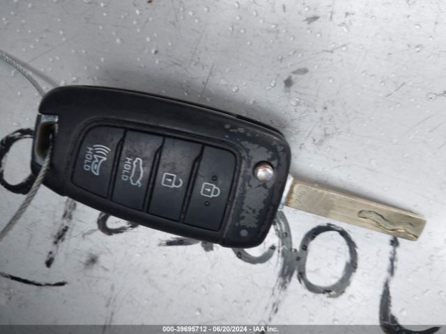 3KPC24A6XNE159253 Hyundai ACCENT SE