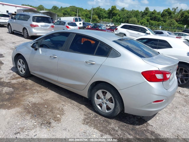 1G1BC5SM1H7269715 Chevrolet Cruze Ls Auto