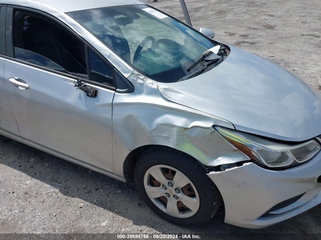 1G1BC5SM1H7269715 Chevrolet Cruze Ls Auto