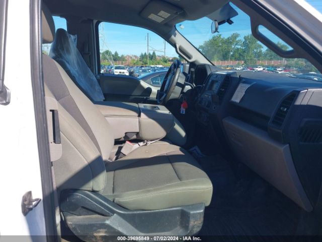 1FTFX1E5XJKC31509 Ford F-150 Xl