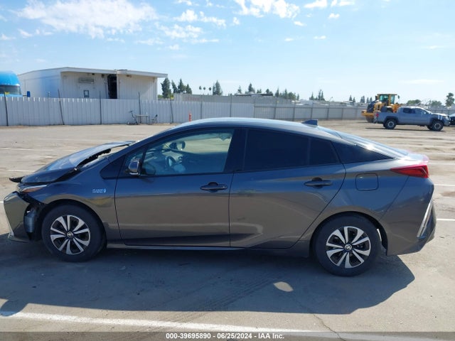 Toyota Prius Prime Premium 2018 JTDKARFP3J3084104 Image 14