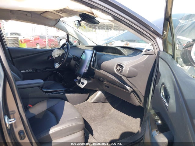 Toyota Prius Prime Premium 2018 JTDKARFP3J3084104 Image 5