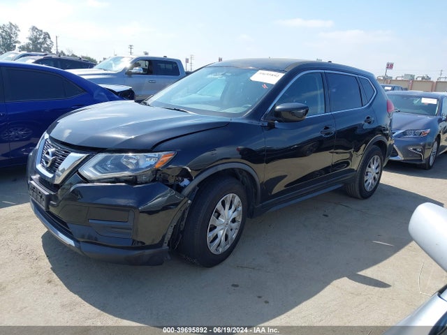 Nissan ROGUE S 2017 JN8AT2MT2HW387059 Image 2
