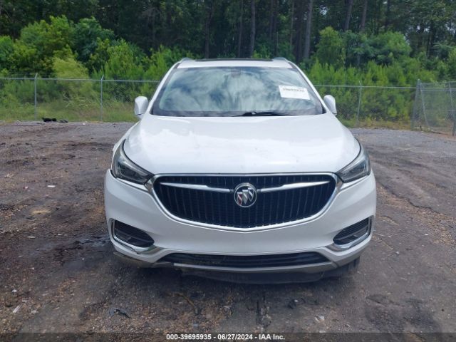 5GAERBKW5JJ164141 Buick Enclave Essence