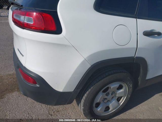 1C4PJLAB4GW168020 Jeep Cherokee Sport