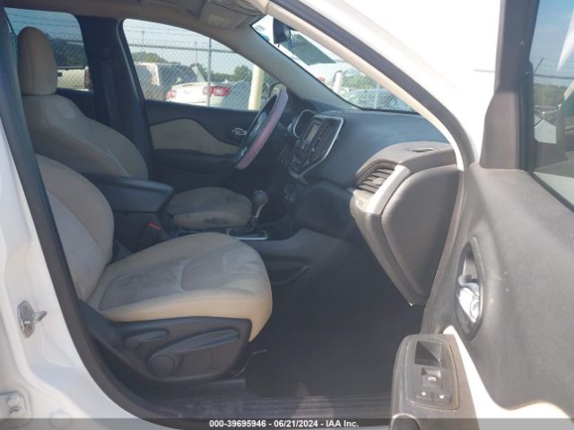 1C4PJLAB4GW168020 Jeep Cherokee Sport