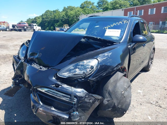 2012 PORSCHE CAYENNE WP1AB2A26CLA51739 Photo 1