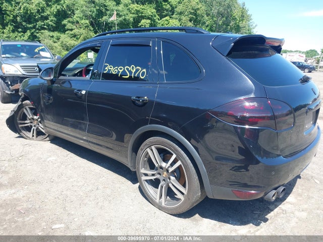 2012 PORSCHE CAYENNE WP1AB2A26CLA51739 Photo 2