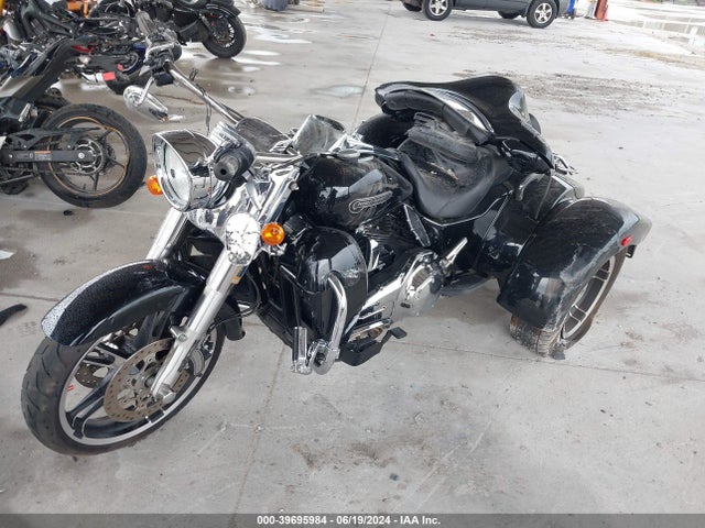 2015 HARLEY-DAVIDSON FLRT 1HD1MCM18FB850628 Photo 1