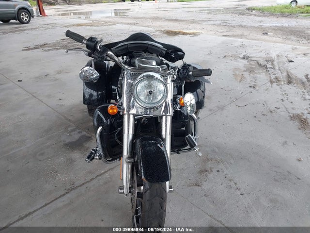 2015 HARLEY-DAVIDSON FLRT 1HD1MCM18FB850628 Photo 4