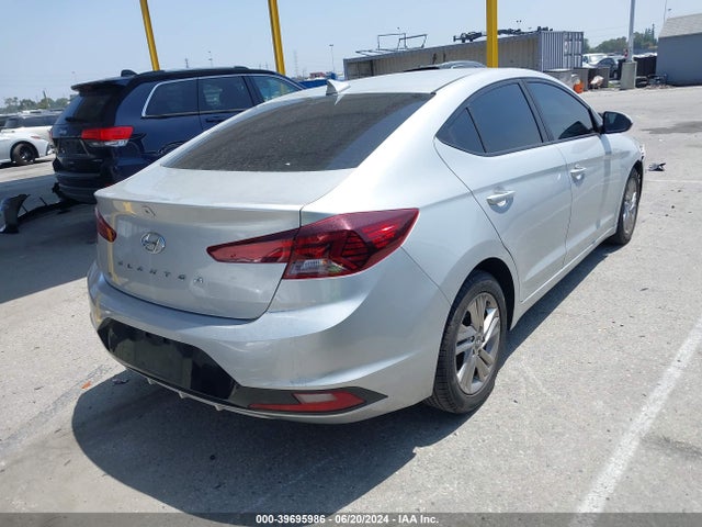 Hyundai ELANTRA SEL 2020 5NPD84LF1LH523973 Image 4