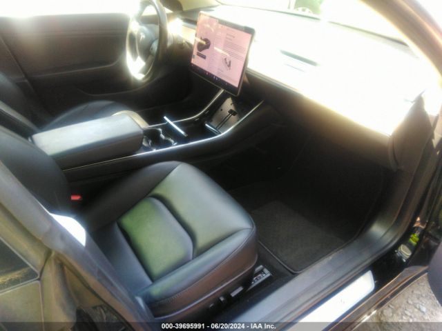 5YJ3E1EB9JF127959 Tesla Model 3 Long Range/performance