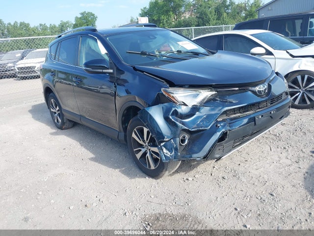 Toyota Rav4 Xle 2018 JTMRFREV4JJ740905 zdjęcie główne
