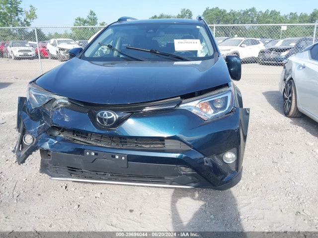 Toyota Rav4 Xle 2018 JTMRFREV4JJ740905 Image 12