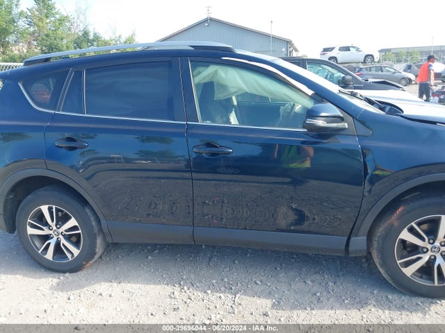 Toyota Rav4 Xle 2018 JTMRFREV4JJ740905 Image 13