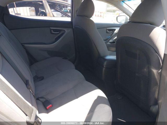 5NPDH4AE4GH769450 Hyundai ELANTRA SE