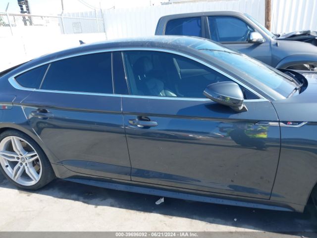 WAUENCF53JA009571 Audi A5 2.0t Premium