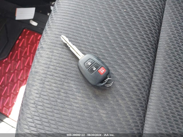 Toyota Highlander Le 2018 5TDZARFH8JS033719 Image 11