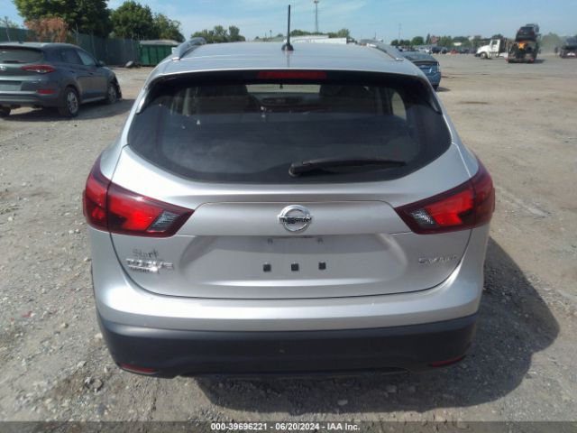 JN1BJ1CR7KW621292 Nissan Rogue Sport Sv